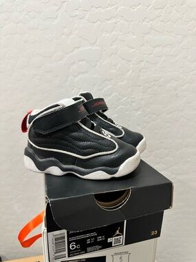 Jordan Pro Strong Kids Black, White & Red Strap Sneakers